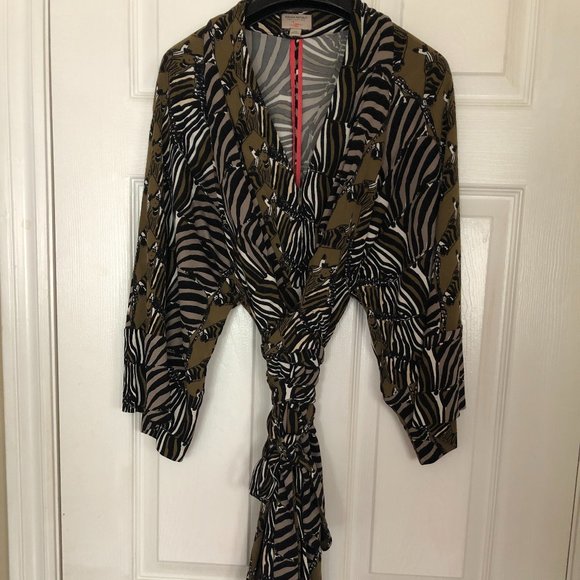 Banana Republic x Issa Zebra Print Wrap Dress Sz10 - Picture 2 of 4